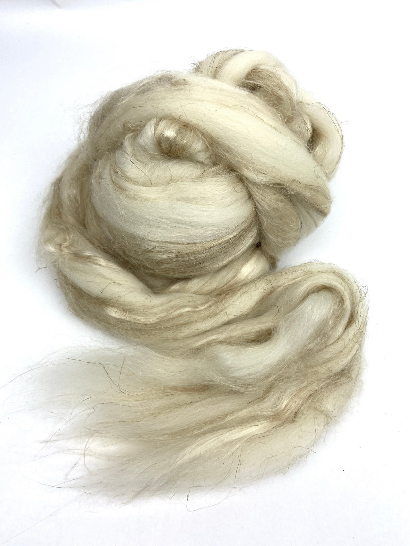 Undyed Merino, silk, flax combed top, 4 oz, roving, spinning fiber, handspinning, felting, wool, weaving, art yarn, roving