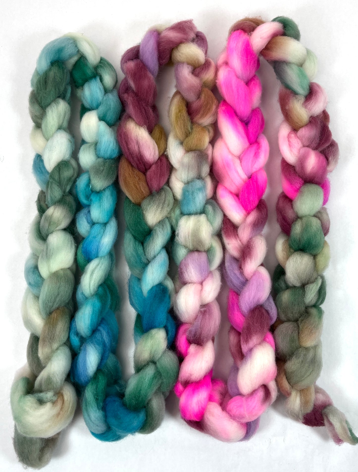 Day's End 0214-03 - 4 oz Superwash Merino Skinny Roving, wool, spinning fiber, handspinning, felting, needle felting, weaving supplies