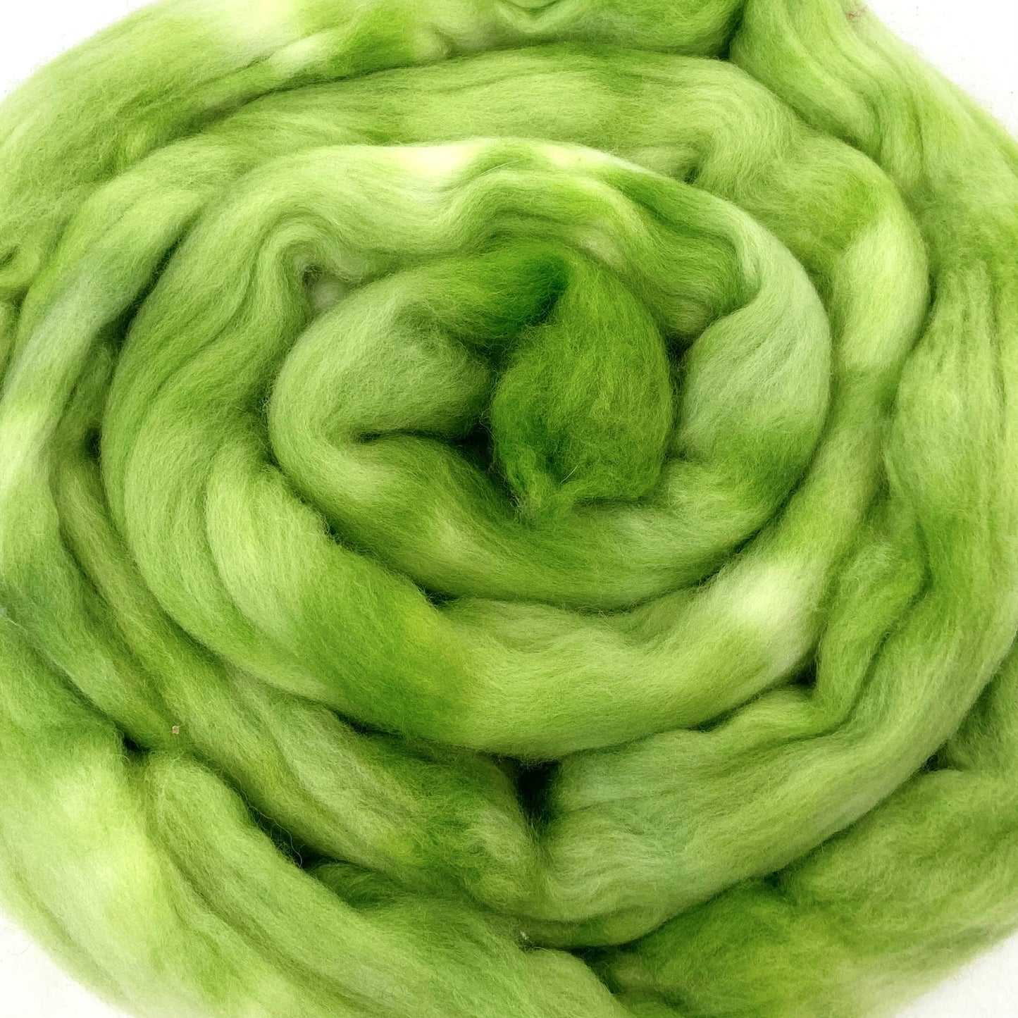 Tomato Hornworm - 2 oz hand dyed semisolid wool combed top
