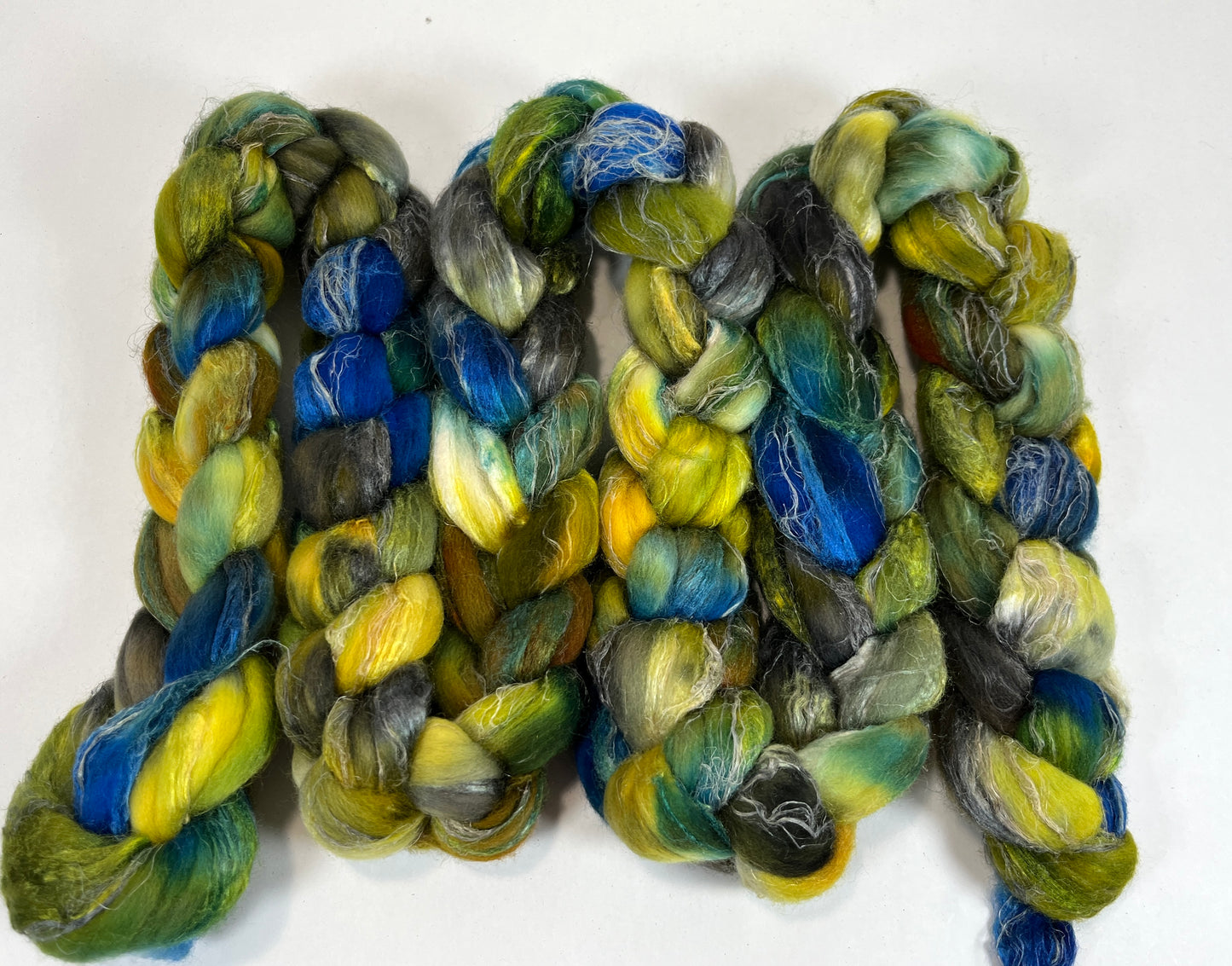 Day's End 0916-02, 8.3 oz Merino, silk, flax wool combed top, roving, spinning fiber, handspinning, felting, needle felting, weaving supplies