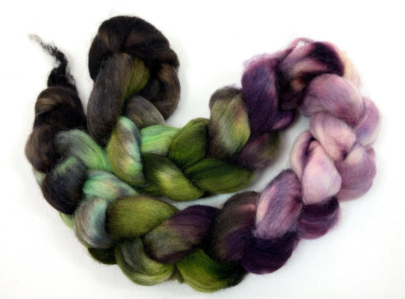 Magic Mountain MG - 4 oz Corriedale wool combed top, roving, spinning fiber, handspinning, felting, needle felting, weaving supplies