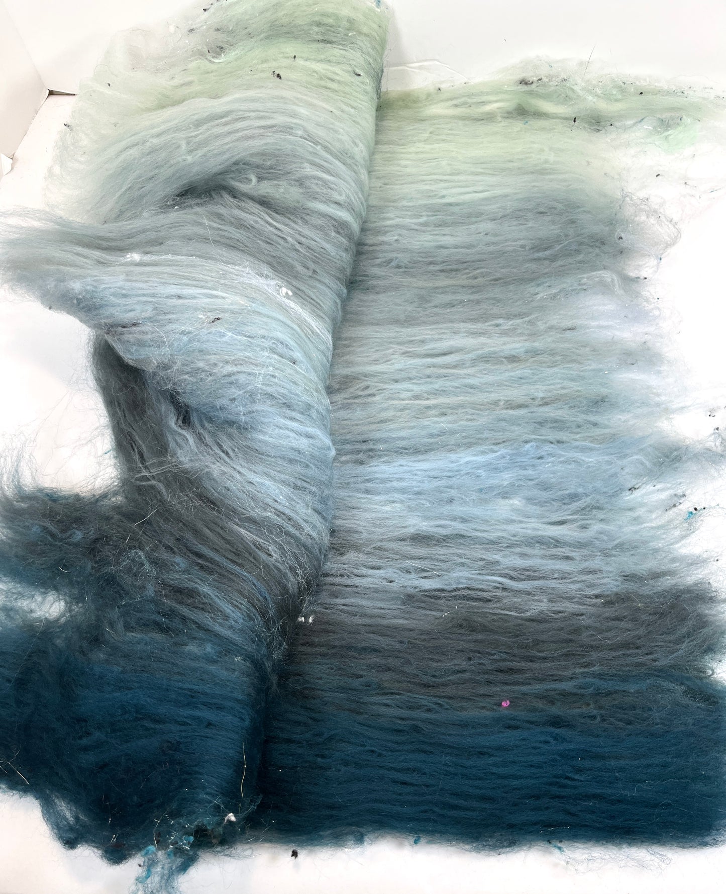 The River Styx Gradient Batt 0816-06 - 2.5 oz 18.5 micron Merino wool, silk, noils, spinning fiber, handspinning, nuno, felting wool, weaving, spindle