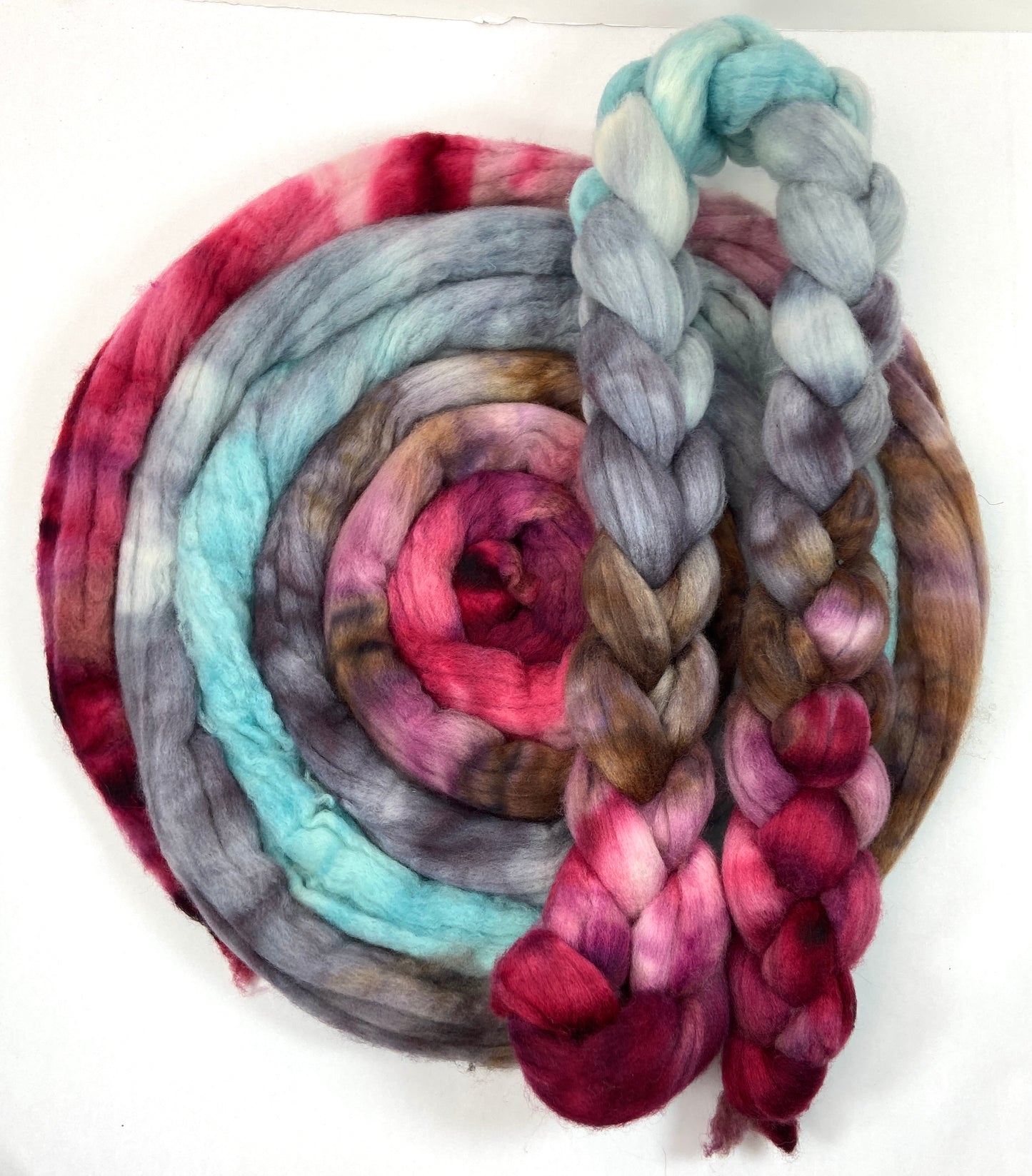 Day's End 1205-01 - 4 oz Polwarth wool combed top, roving, spinning fiber, handspinning, felting, needle felting, weaving supplies