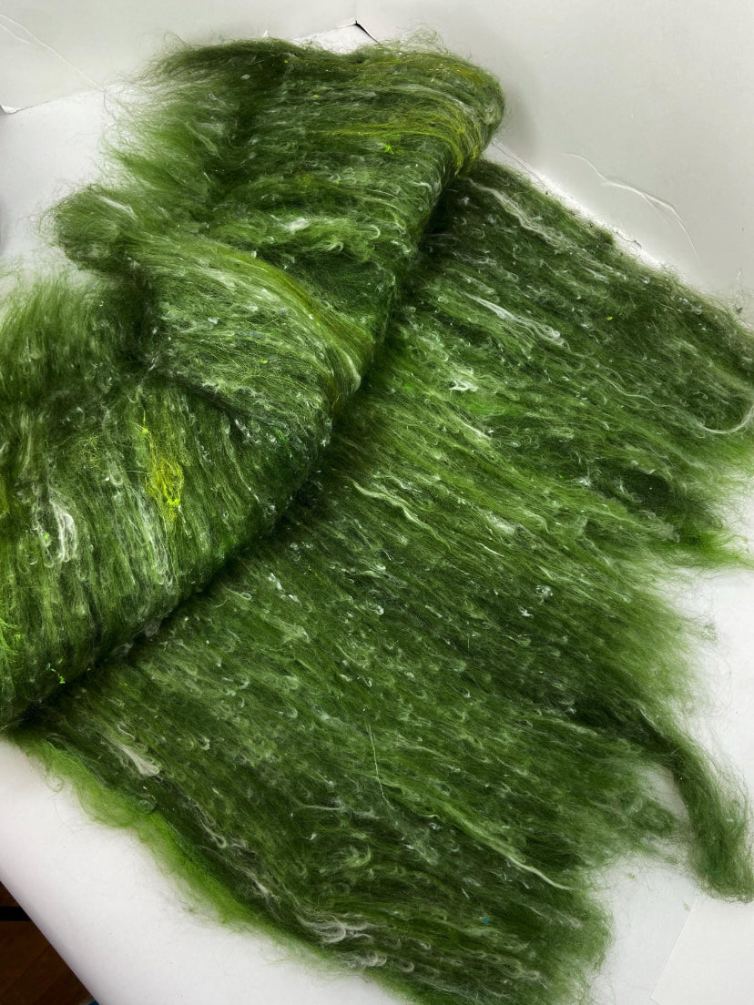 SALE Hunter Green Batt 1013-08 - 2.8 oz Merino wool, silk, noils, spinning fiber, handspinning, nuno, felting wool, weaving