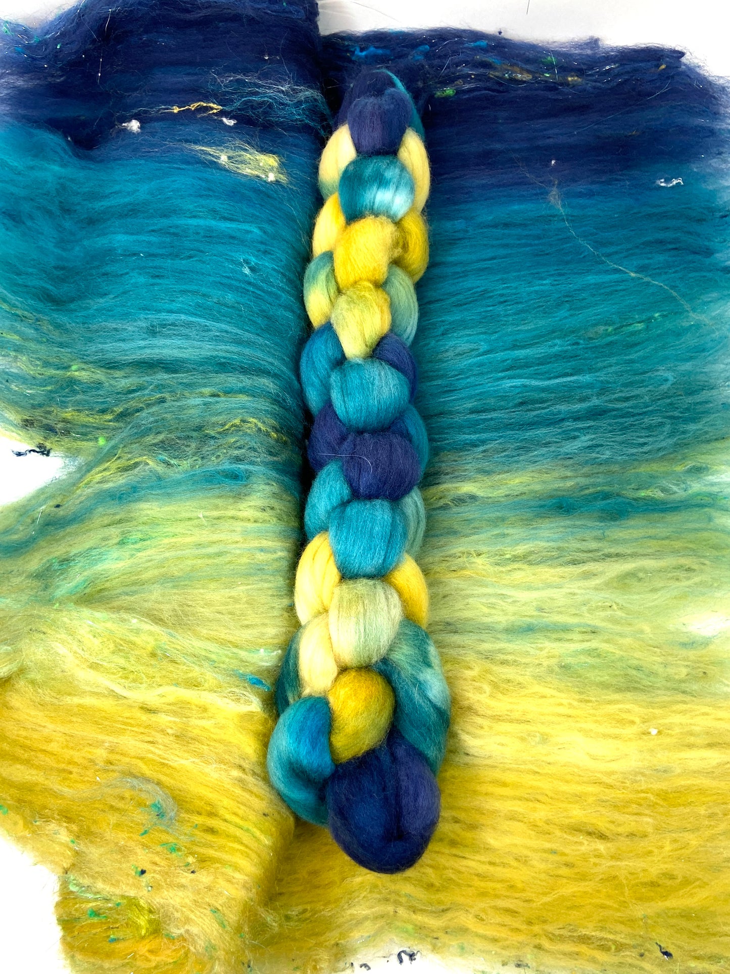 Oceanus Batt/top Combo 1123-03, 4.4 oz, Polwarth wool, silk, bamboo, spinning fiber, felting wool, weaving fiber