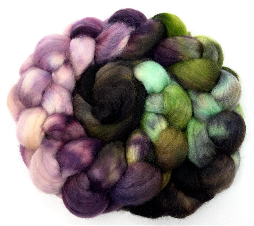 Magic Mountain MG - 4 oz Corriedale wool combed top, roving, spinning fiber, handspinning, felting, needle felting, weaving supplies