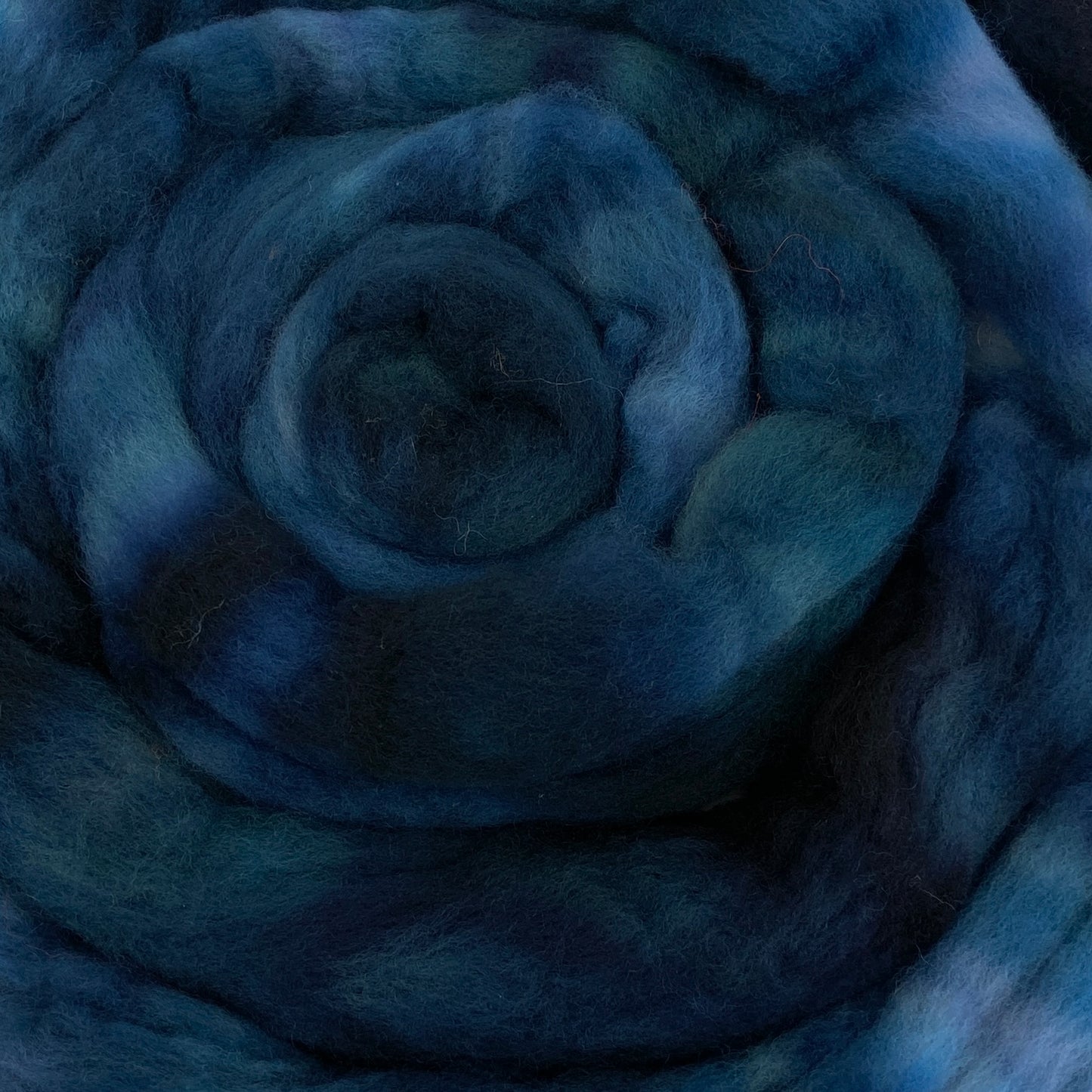 Night Sky - 2 oz hand dyed semisolid wool combed top