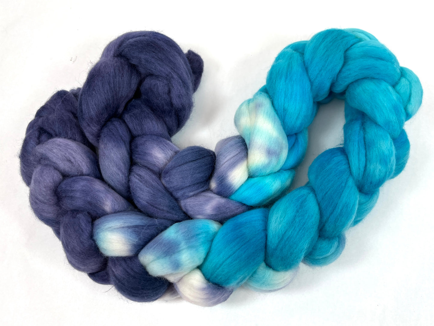 OOAK 0303-04- 4 oz 18.5 micron Merino combed top, roving, spinning fiber, handspinning, felting, needle felting, weaving supplies
