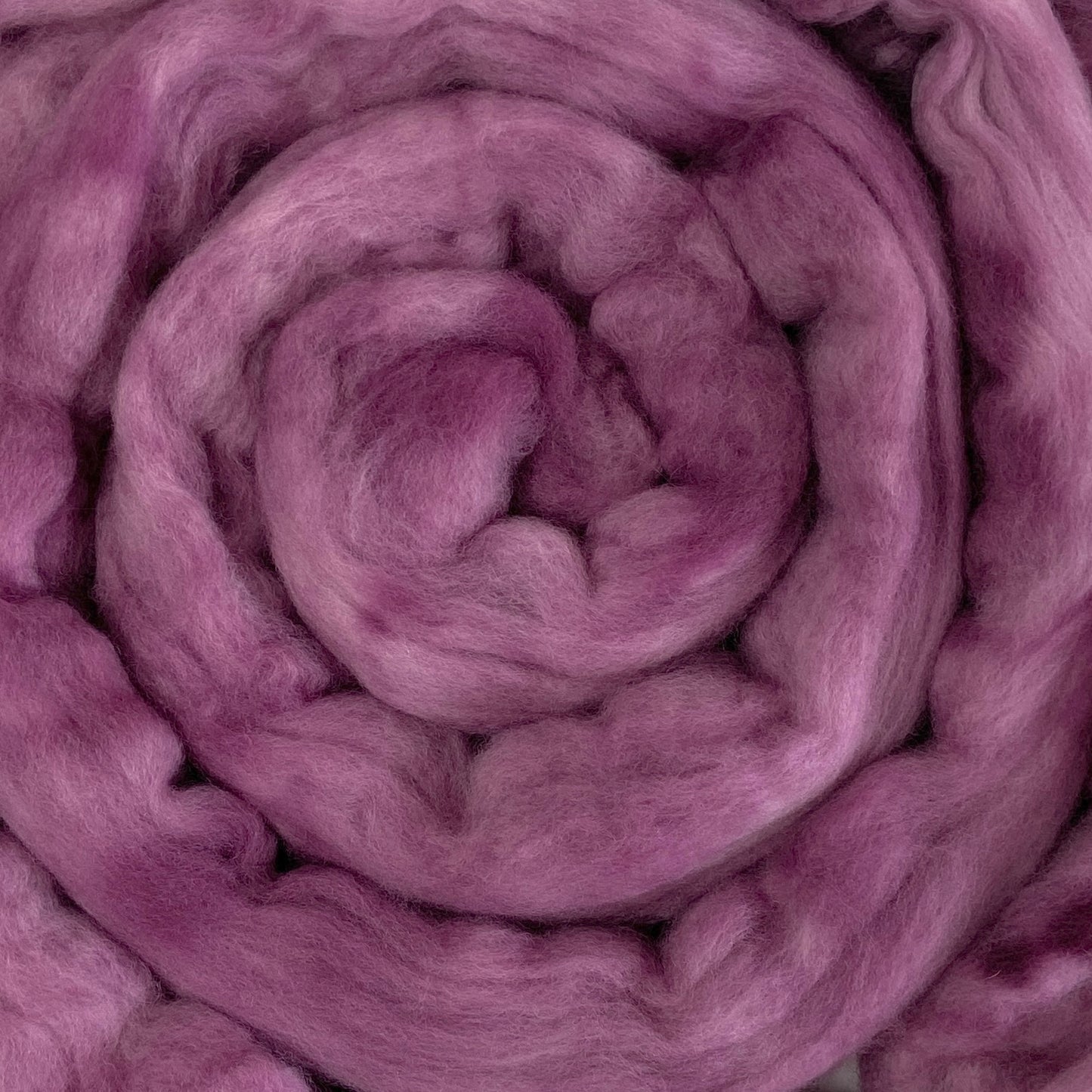 Mauve - 2 oz hand dyed semisolid wool combed top