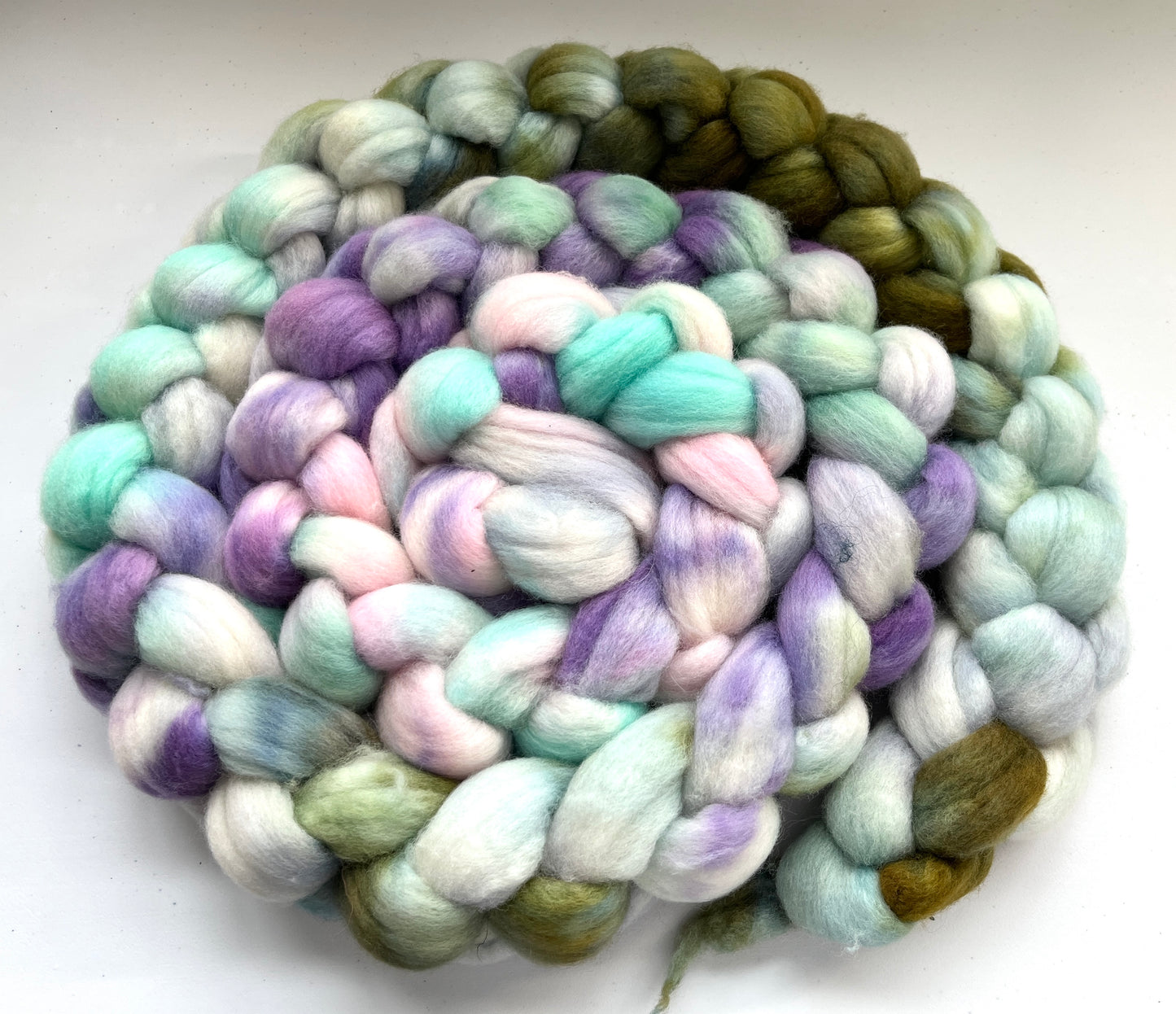Day's End 0221-02, 9 oz Polwarth wool combed top, roving, spinning fiber, handspinning, felting, needle felting, weaving supplies