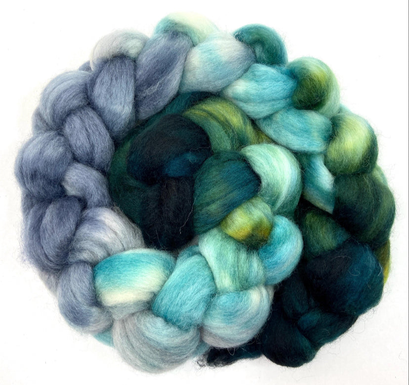 Cool River MG - 4 oz Corriedale wool combed top, roving, spinning fiber, handspinning, felting, needle felting, weaving supplies