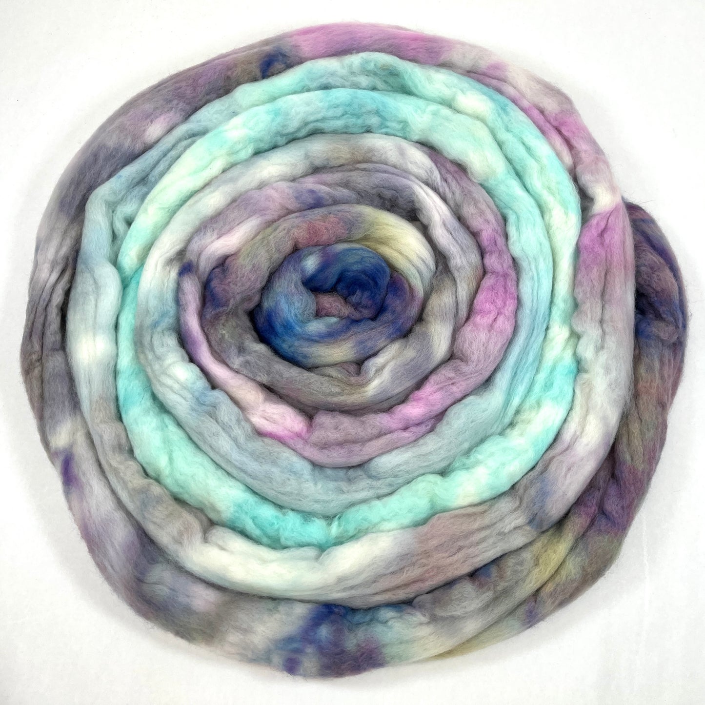 Day’s End 0121-01- 5 oz Falkland Merino combed top, roving, spinning fiber, handspinning, felting, needle felting, weaving supplies, OOAK