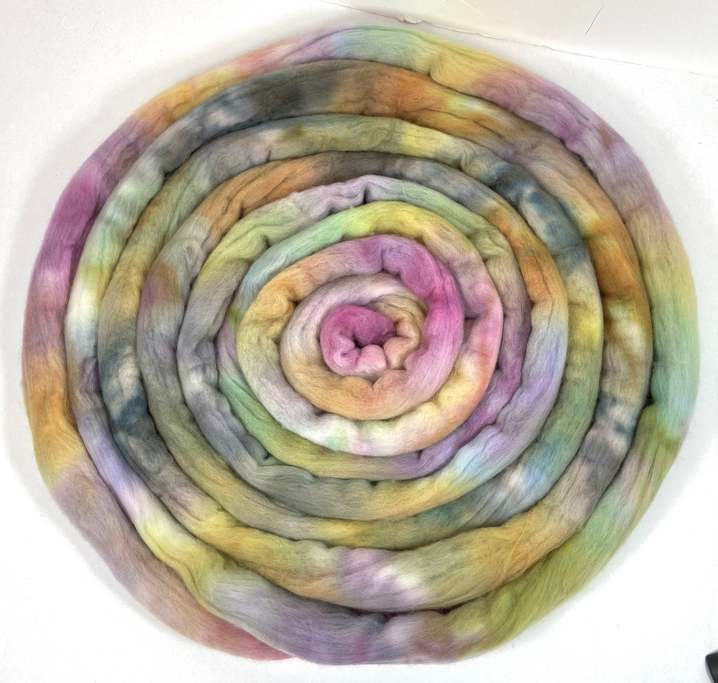 Day's End 1212-01 - 6.4 oz 19.5 micron Merino wool combed top, roving, spinning fiber, handspinning, felting, needle felting, weaving supplies