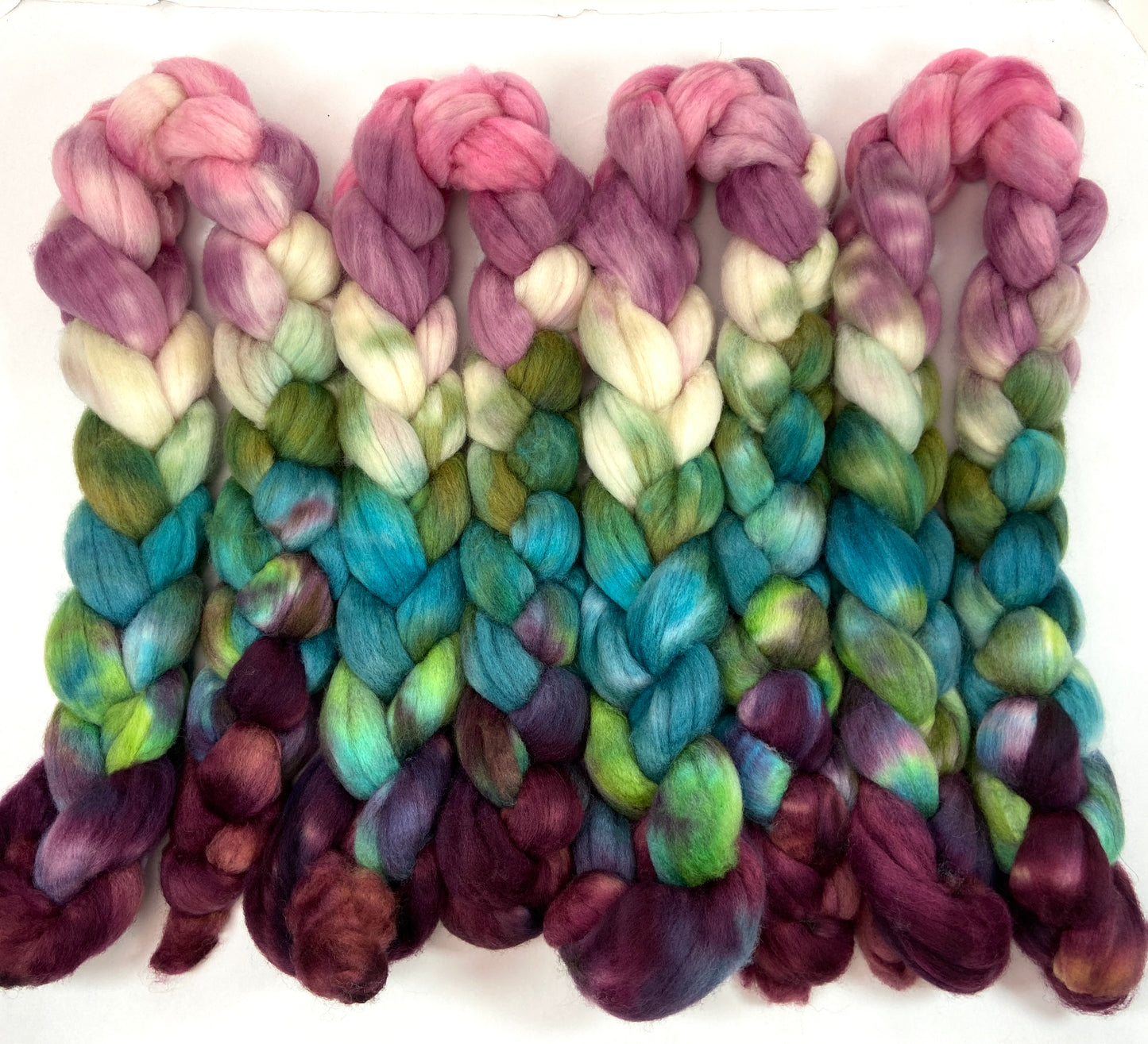 Day's End 1218-01 - 4 oz Polwarth wool combed top, roving, spinning fiber, handspinning, felting, needle felting, weaving supplies