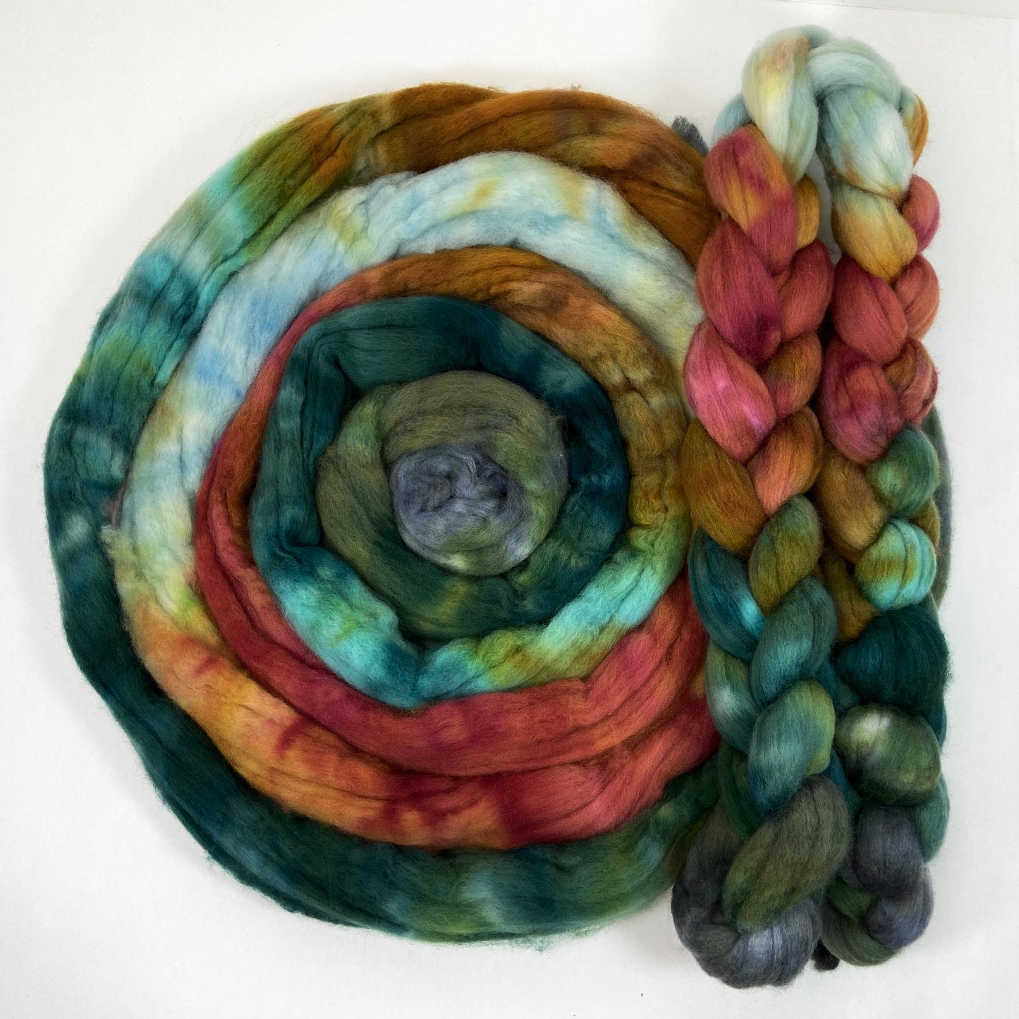 Day's End 1210-01 - 4 oz Polwarth wool combed top, roving, spinning fiber, handspinning, felting, needle felting, weaving supplies