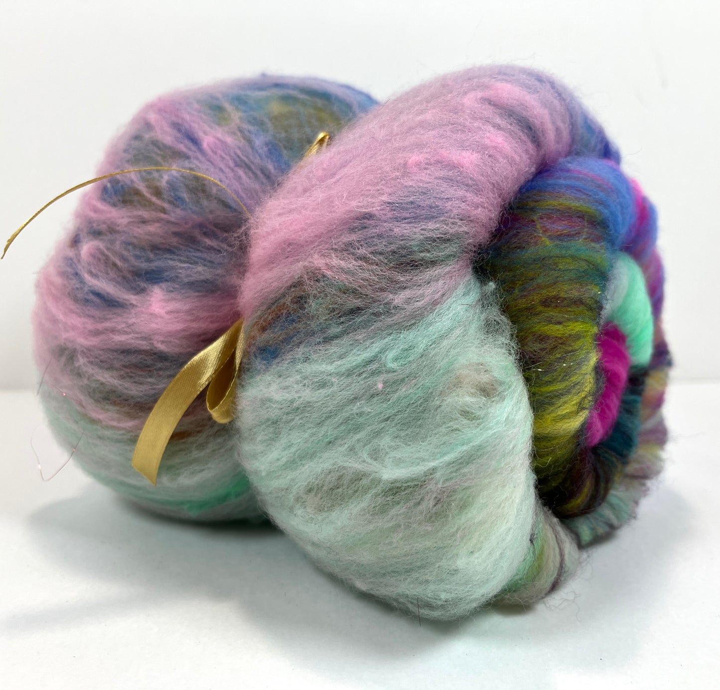 Crayon Box Batt 0729-01 - 3.7 oz Soft wool, NO SPARKLE, gradient style, spinning fiber, drumcarded, handspinning, nuno, felting wool
