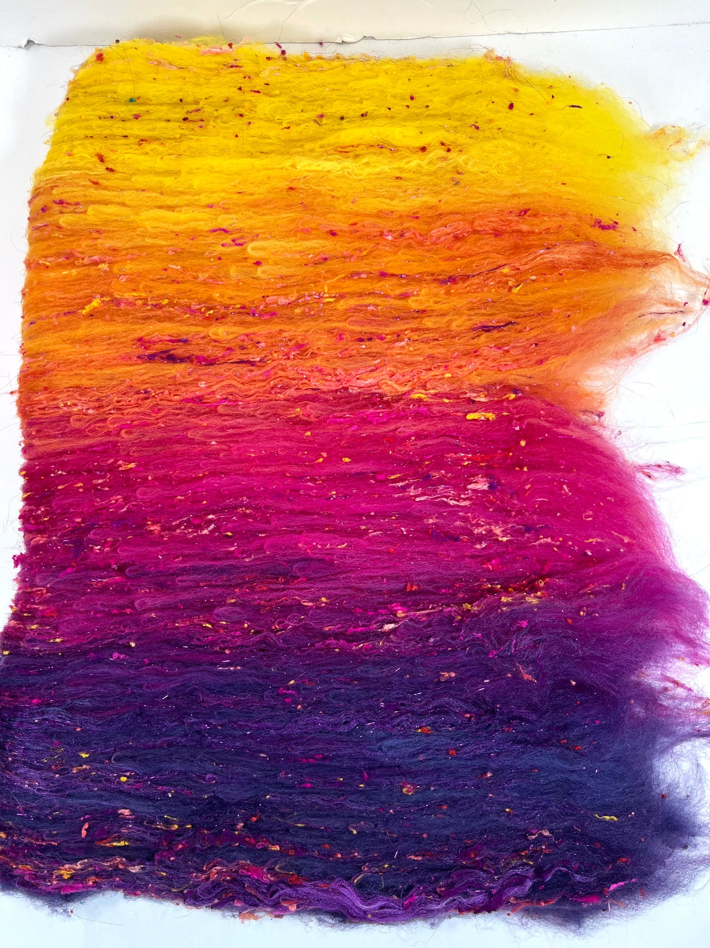 Sassy Gradient Batt 0520-04 - 2.5 oz Cormo wool, silk, noils, spinning fiber, drumcarded, handspinning, nuno, felting wool