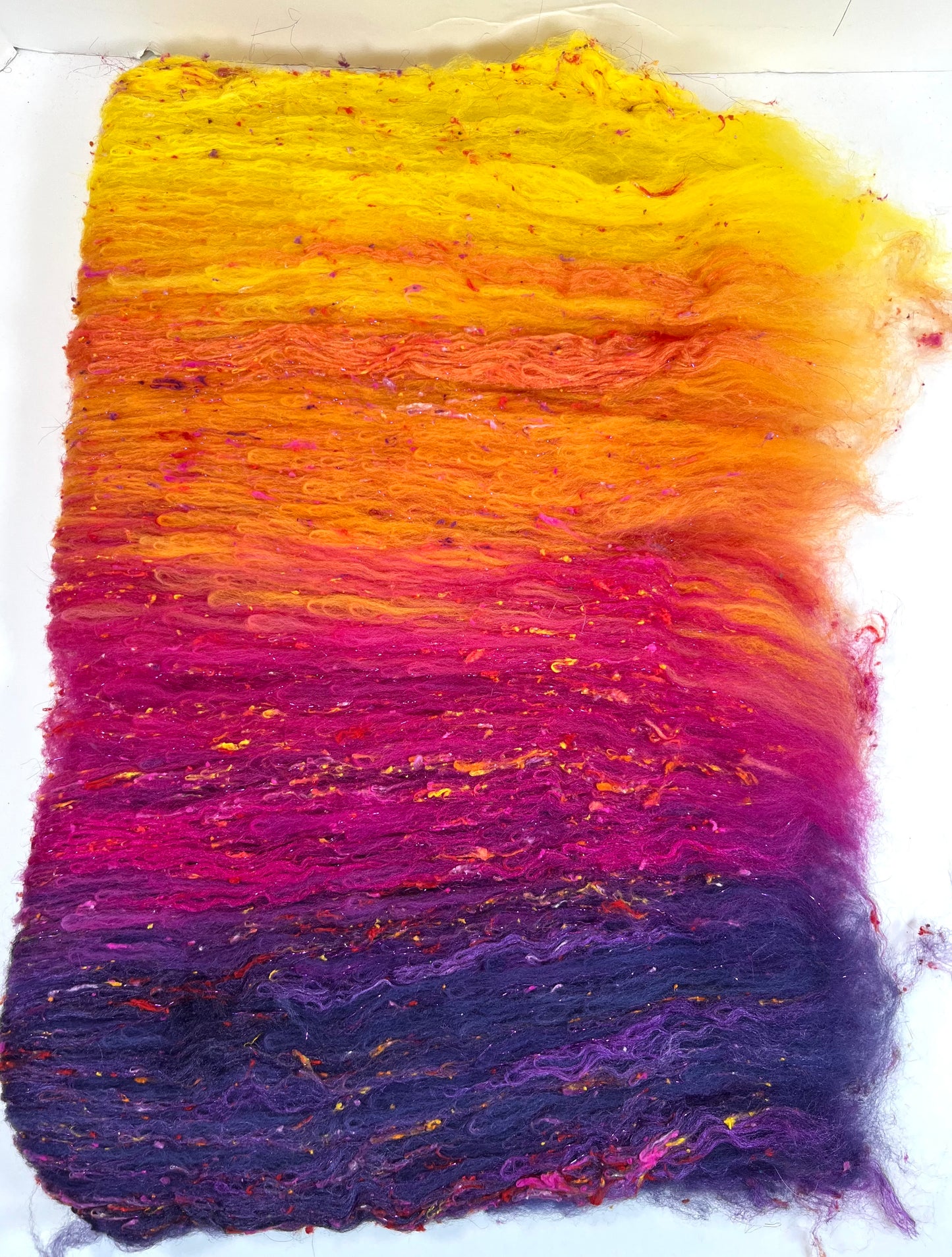 Sassy Gradient Batt 0520-06 - 2.4 oz Cormo wool, silk, noils, spinning fiber, drumcarded, handspinning, nuno, felting wool