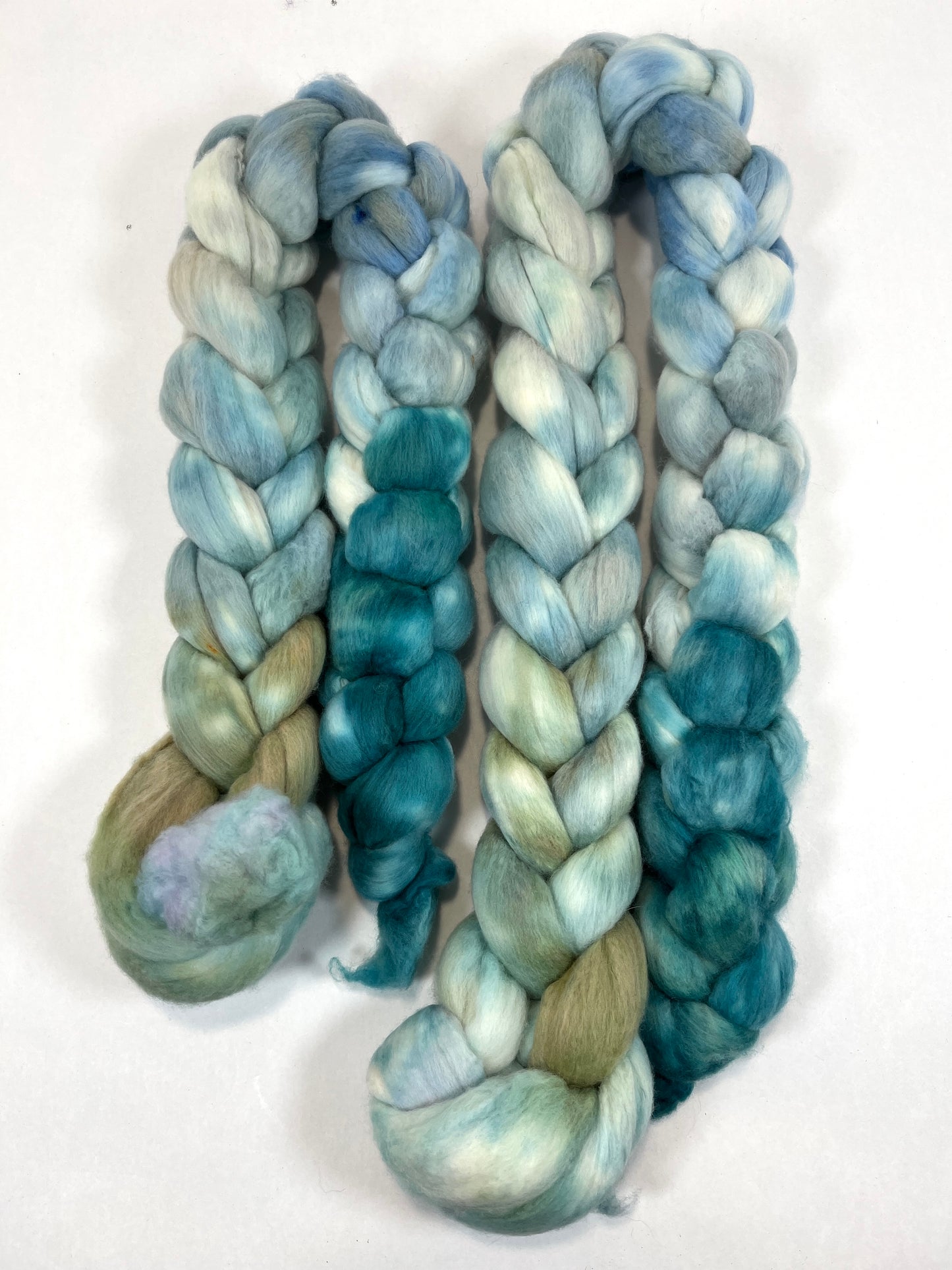 Day's End 0821-02 A or B, 14.5 micron Merino wool combed top, roving, spinning fiber, handspinning, felting, needle felting, weaving supplies