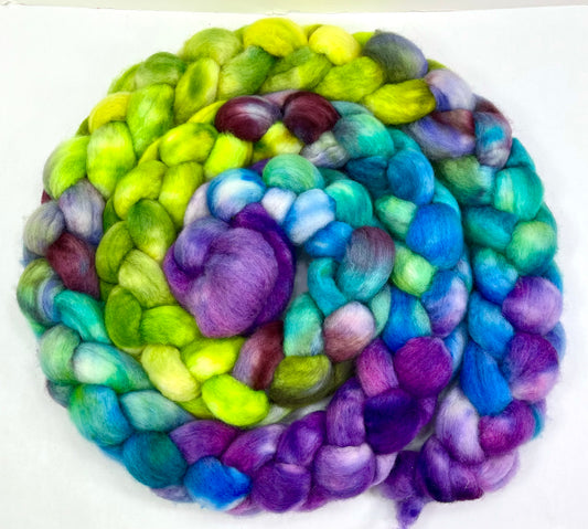 Day's End 0924-01 - 8.7 oz Bluefaced Leicester wool combed top, roving, spinning fiber, handspinning, felting, needle felting, weaving supplies