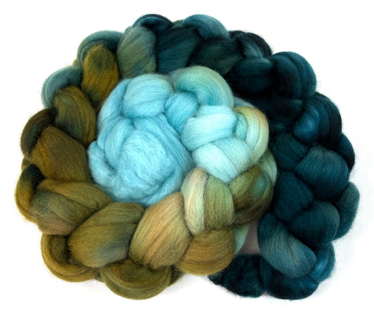 Maelstrom Long Gradient - 4 oz Polwarth wool combed top, roving, spinning fiber, handspinning, felting, needle felting, weaving supplies