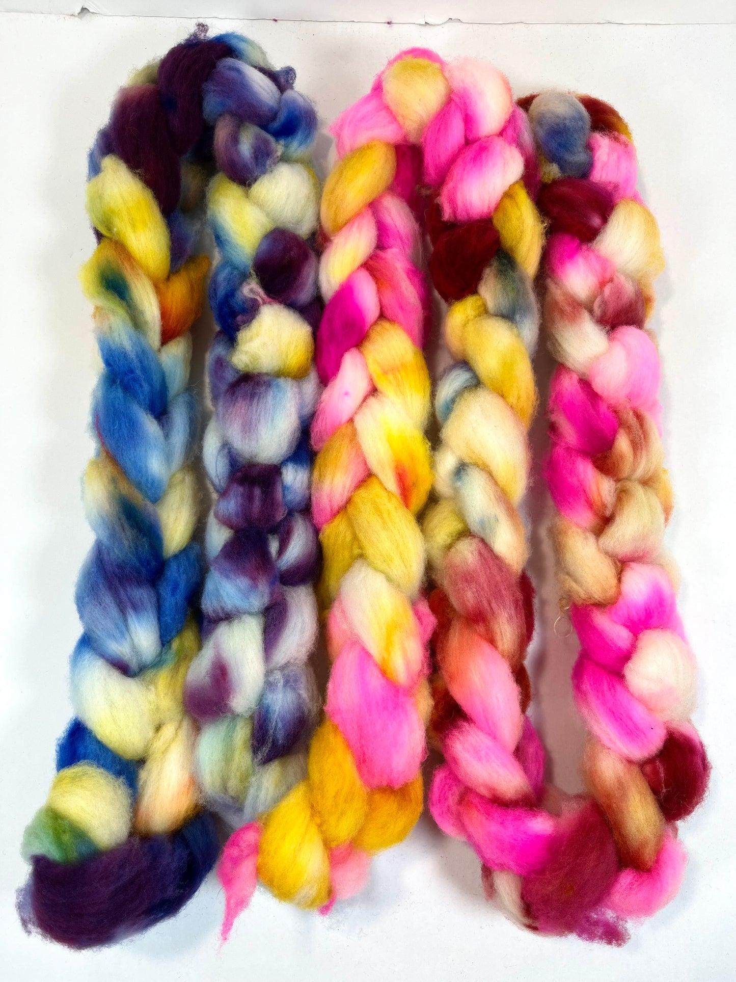 Day’s End 0528-03 - 6 oz SUPERWASH Merino wool ROVING, sliver, spinning fiber, handspinning, carded wool
