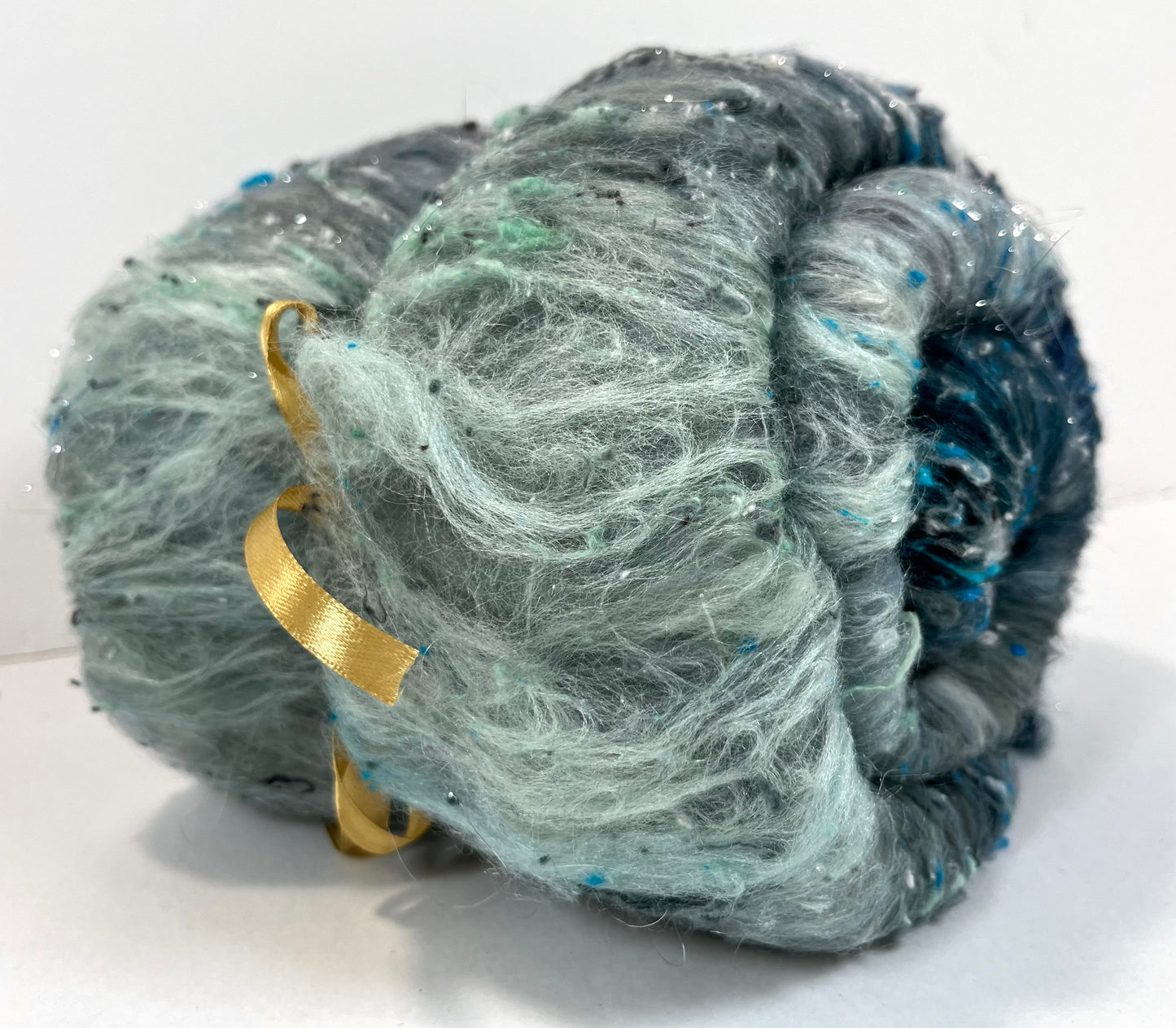 The River Styx Batt 0608-06 - 2.6 oz Falkland Merino wool, silk, noils, spinning fiber, drumcarded, handspinning, nuno, felting wool