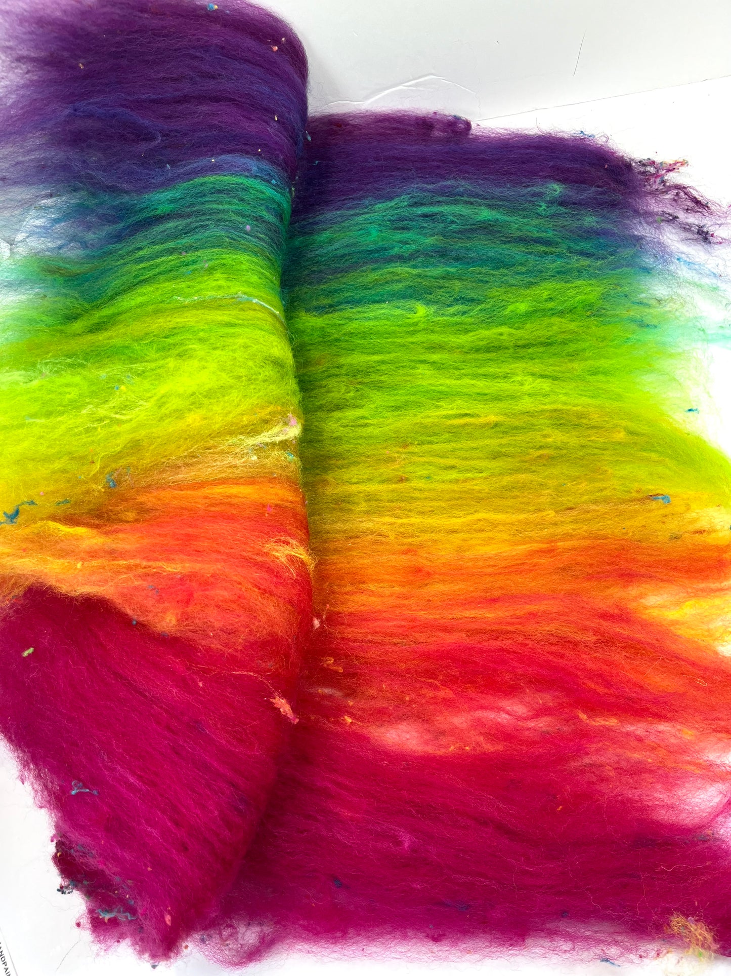 Tie Dye Gradient Batt 0608-02 - 2.4 oz BFL wool, silk, noils, spinning fiber, drumcarded, handspinning, nuno, felting wool