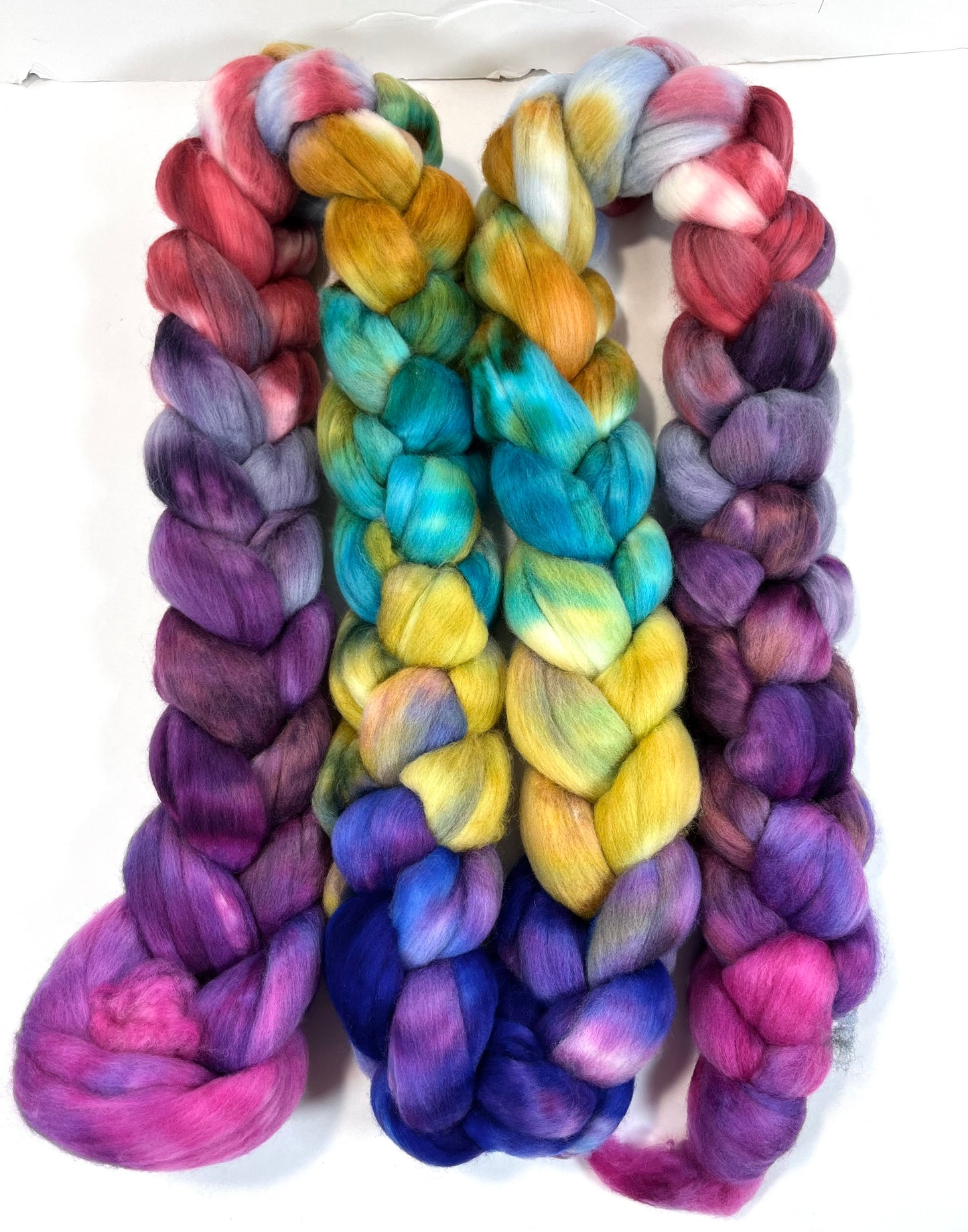 Day's End 0701-01 - 8.5 oz 18.5 micron wool combed top, roving, spinning fiber, handspinning, felting, needle felting, weaving supplies