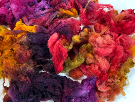 Cormo fleece, 2 oz, Curried Beets colorway, clean, top quality, spinning, felting, fiber art, doll hair, nuno, art yarn, 0717-03