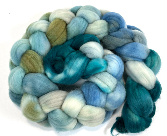 Day's End 0821-02D, 4 oz Targhee wool combed top, roving, spinning fiber, handspinning, felting, needle felting, weaving supplies