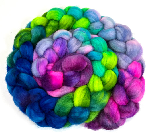 Day's End 0830-01B, 6.1 oz Corriedale wool combed top, roving, spinning fiber, handspinning, felting, needle felting, weaving supplies