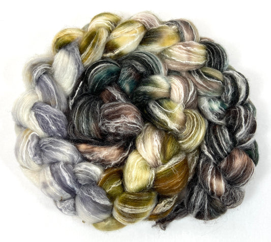 Mussels MG - 4 oz Superwash Panda Sparkle wool, bamboo combed top, roving, spinning fiber, handspinning, sock yarn, baby yarn