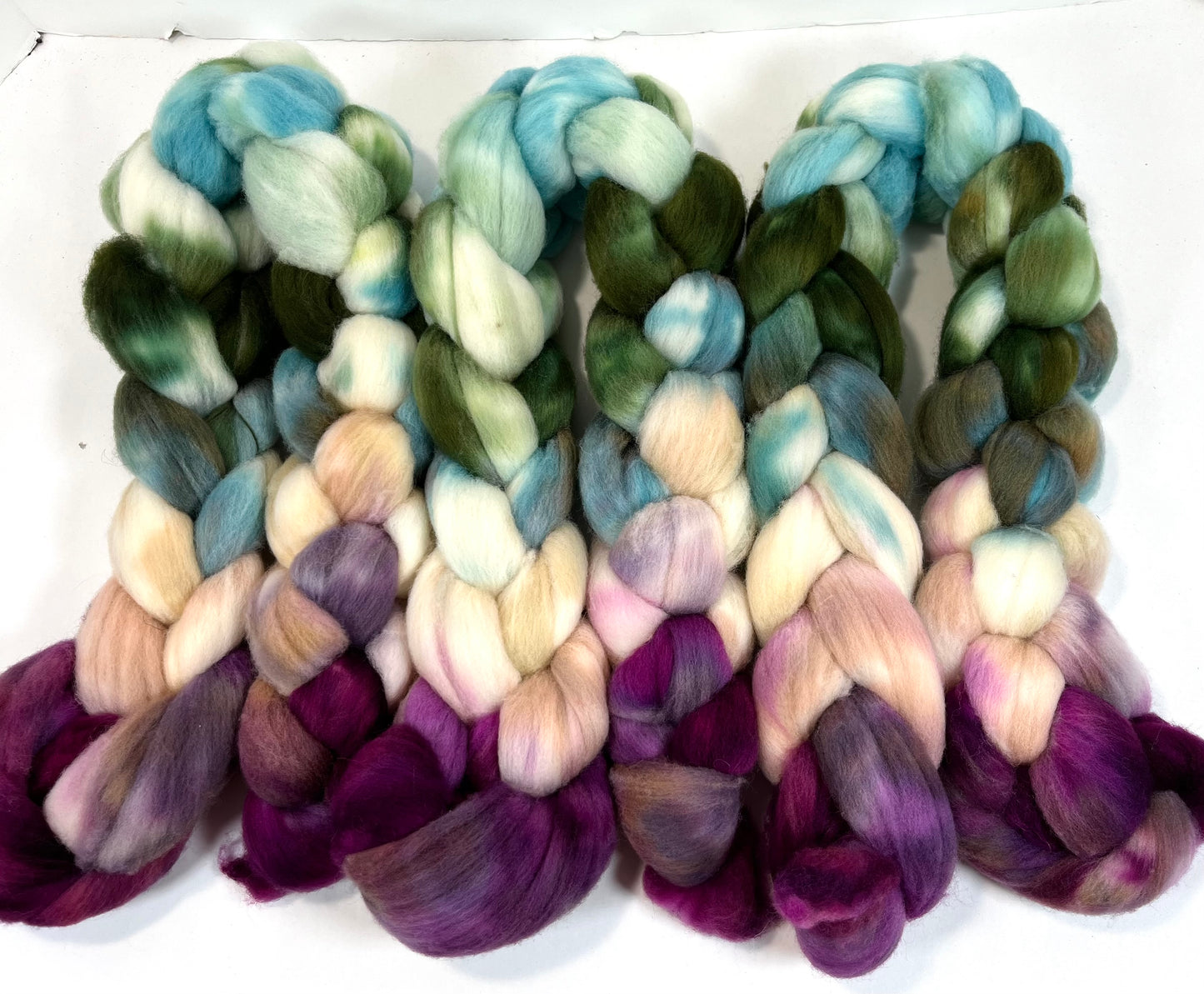 Limited Edition 0523-02 - 4 oz Targhee wool combed top, roving, spinning fiber, handspinning, felting, needle felting, weaving supplies