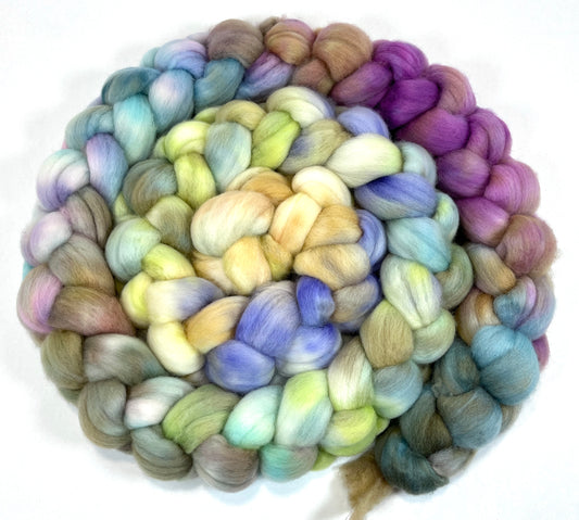 Day’s End 0805-02- 8.4 oz Falkland Merino combed top, roving, spinning fiber, handspinning, felting, needle felting, weaving supplies, OOAK