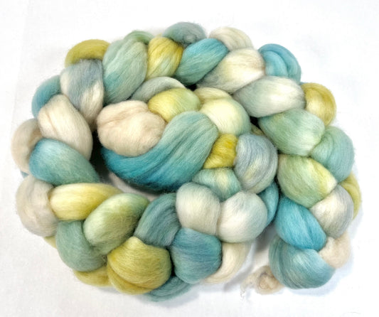 Whisper SC - 4 oz hand painted wool combed top, roving, spinning fiber, handspinning, felting