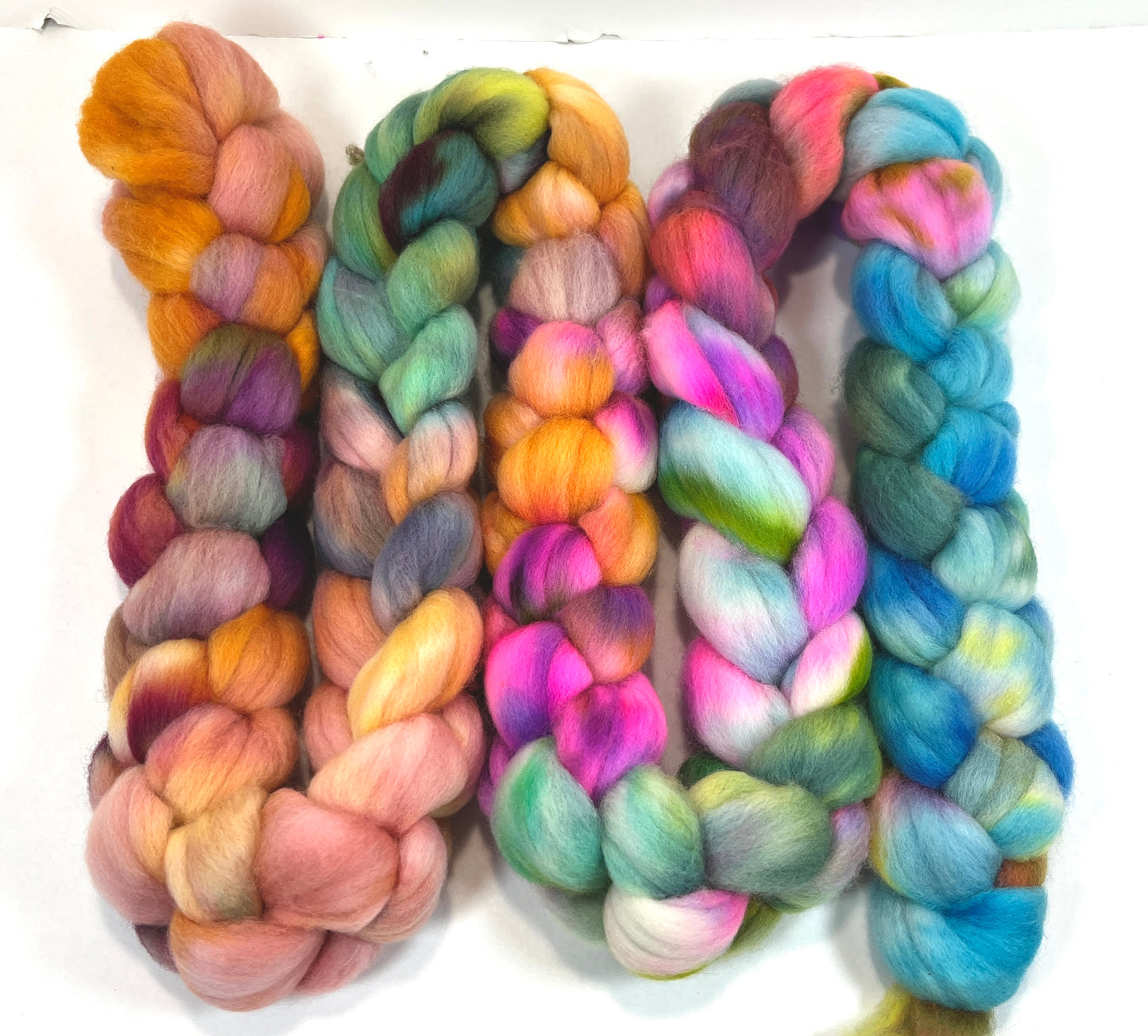 Day's End 0820-01, 8.3 oz Cormo wool combed top, roving, spinning fiber, handspinning, felting, needle felting, weaving supplies