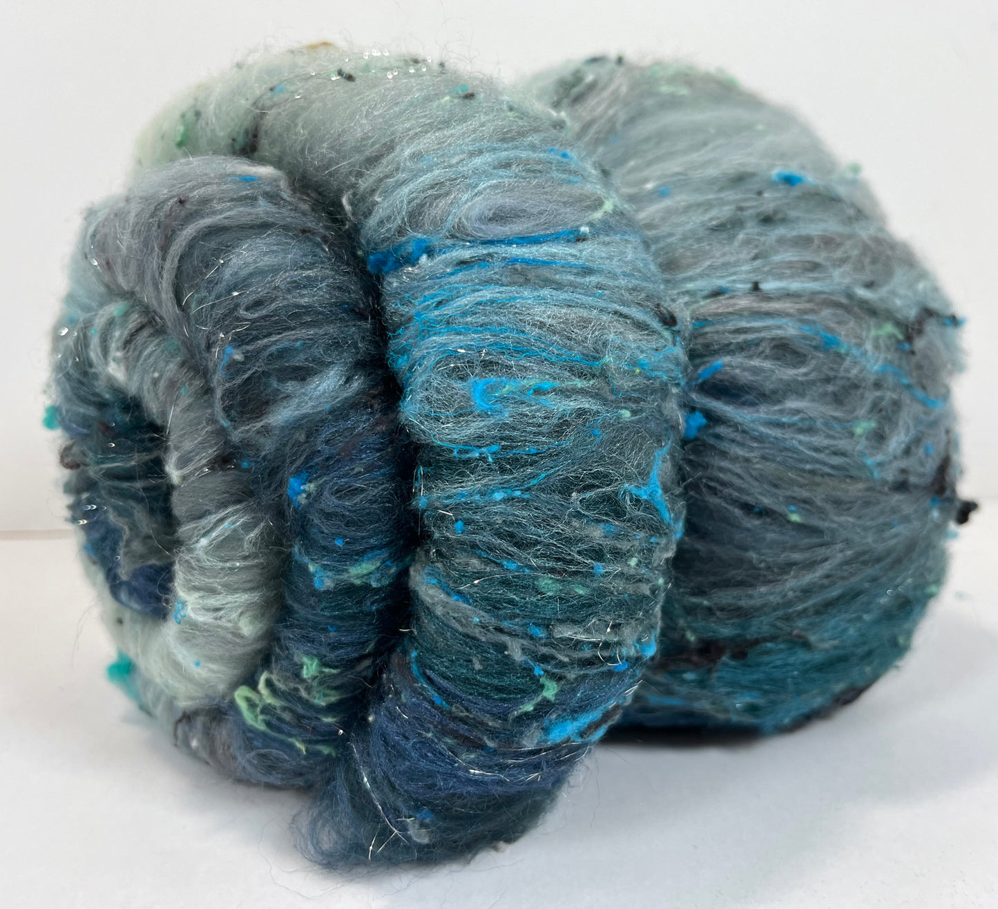The River Styx Batt 0608-05 - 2.6 oz Falkland Merino wool, silk, noils, spinning fiber, drumcarded, handspinning, nuno, felting wool