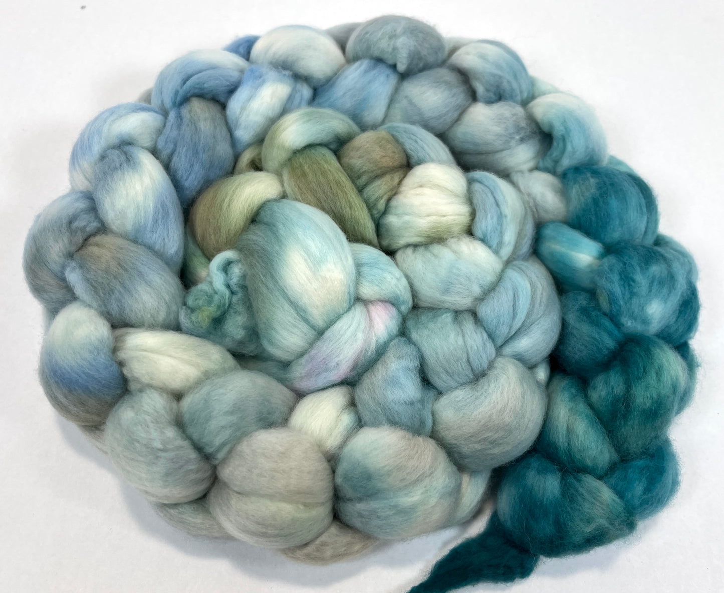 Day's End 0821-02 A or B, 14.5 micron Merino wool combed top, roving, spinning fiber, handspinning, felting, needle felting, weaving supplies
