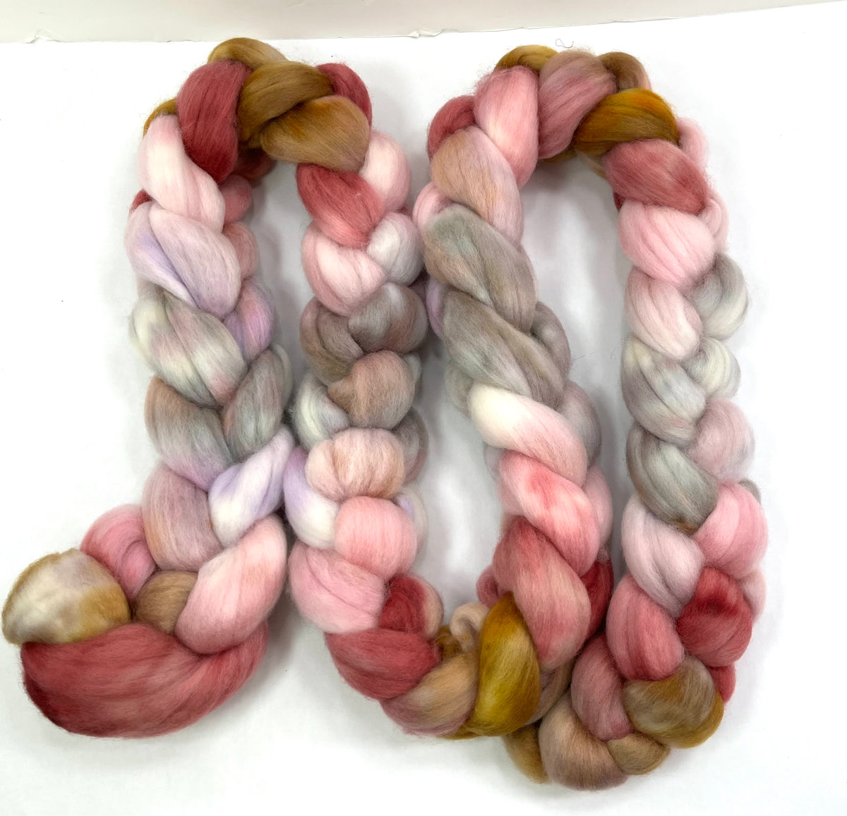 Day's End 1006-01 - 7.6 oz Falkland Merino wool combed top, roving, spinning fiber, handspinning, felting, needle felting, weaving supplies