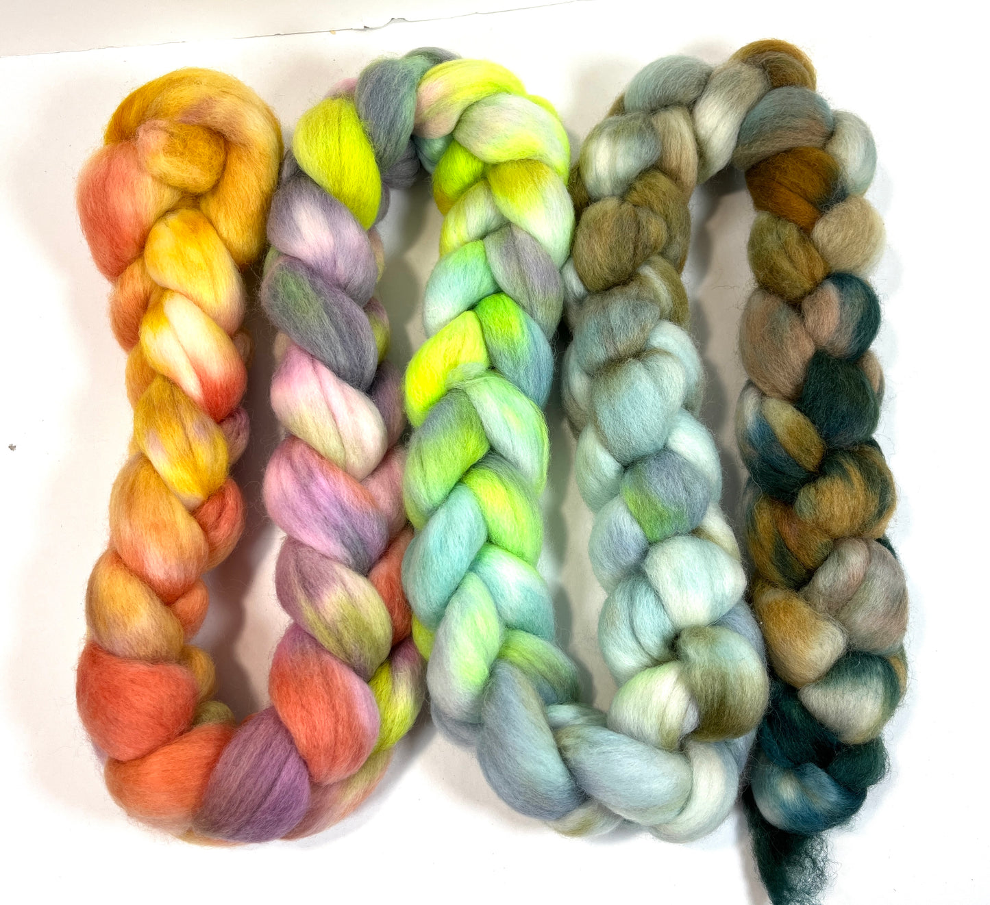 Day's End 0328-01 - 10.4 oz Corriedale wool combed top, roving, spinning fiber, handspinning, felting, needle felting, weaving supplies