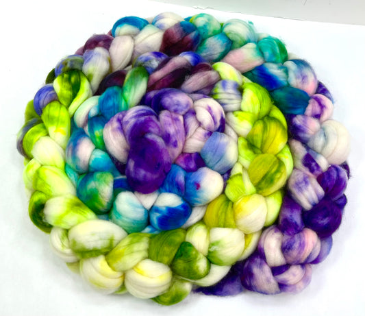 Day’s End 0824-02 - 9 oz SUPERWASH Merino wool combed top, roving, spinning fiber, handspinning, baby yarn