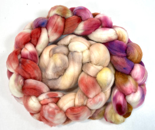 Day's End 1229-01, 4 oz 14.5 micron Merino wool combed top, roving, spinning fiber, handspinning, felting, needle felting, weaving supplies