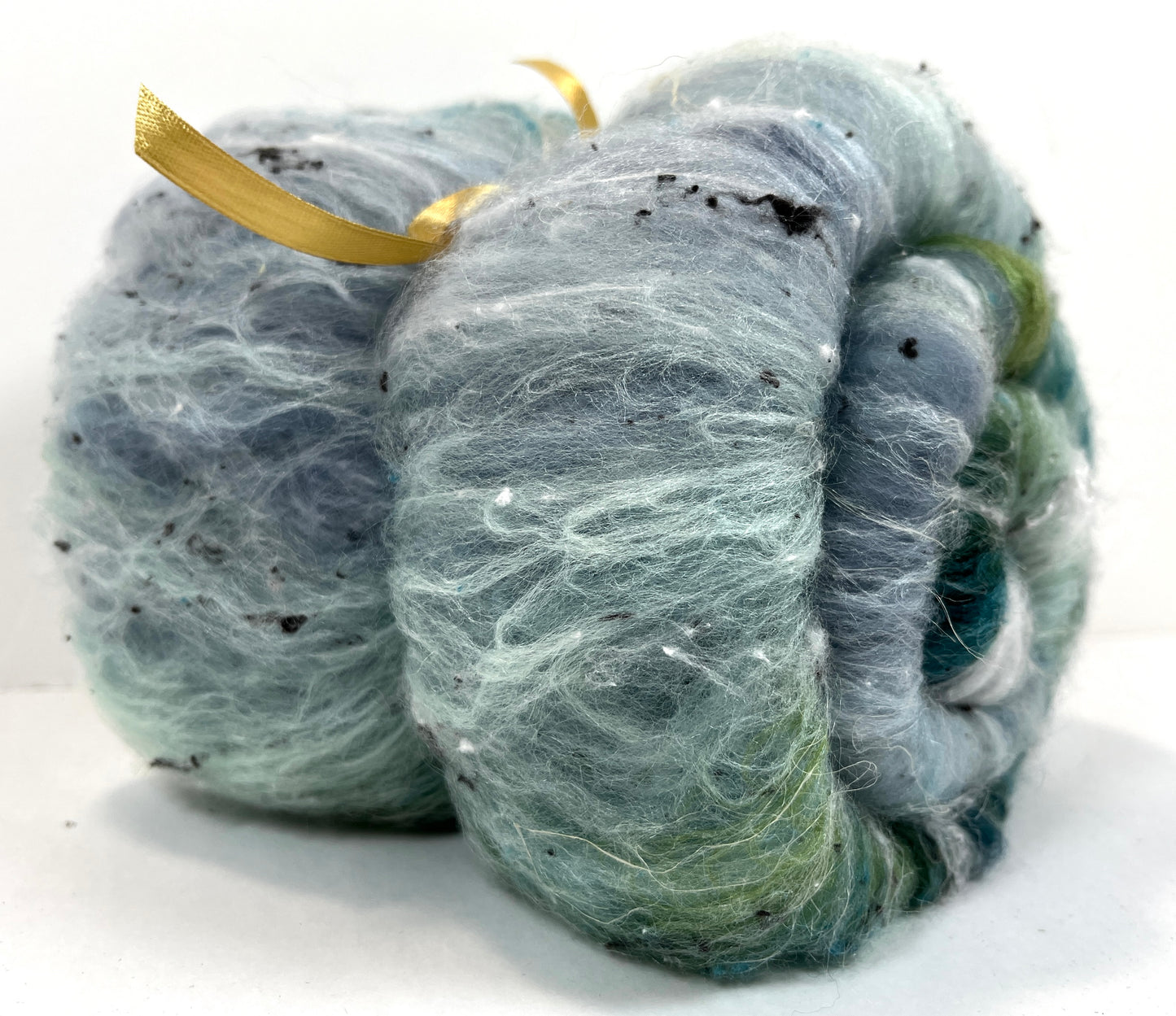 Cool River Batt 1130-01 - 2.7 oz Falkland Merino wool, silk, noils, spinning fiber, drumcarded, handspinning, nuno, felting wool