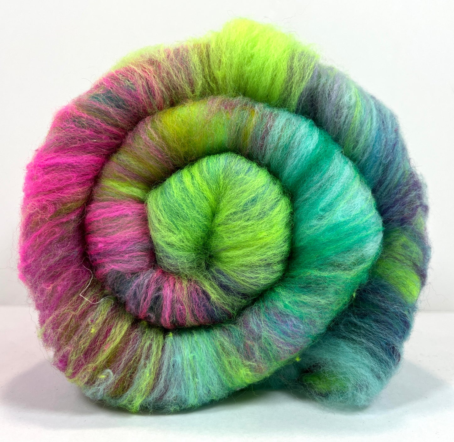 Crayon Box Batt 0729-03 - 4.1 oz Soft wool, NO SPARKLE, gradient style, spinning fiber, drumcarded, handspinning, nuno, felting wool
