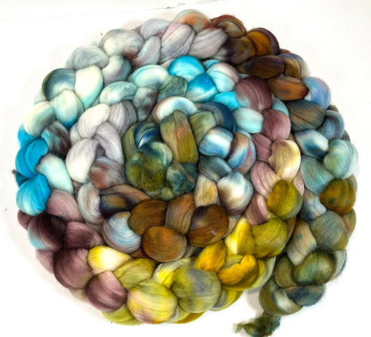 Day's End 0926-02, 8.5 oz Falkland Merino wool combed top, roving, spinning fiber, handspinning, felting, needle felting, weaving supplies