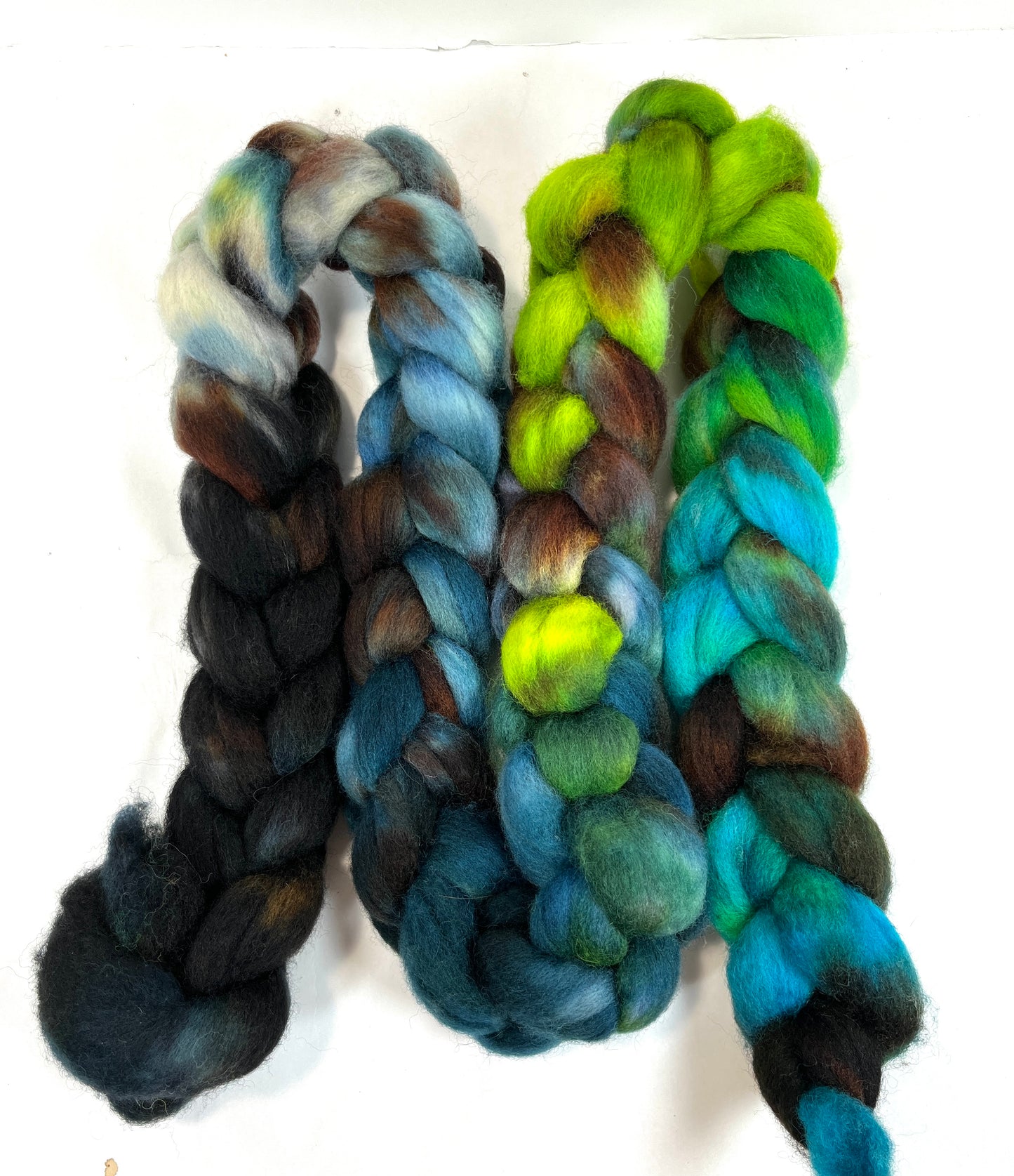 Day’s End 0120-03, 6 oz BFL wool combed top, roving, spinning fiber, handspinning, felting, needle felting, weaving supplies