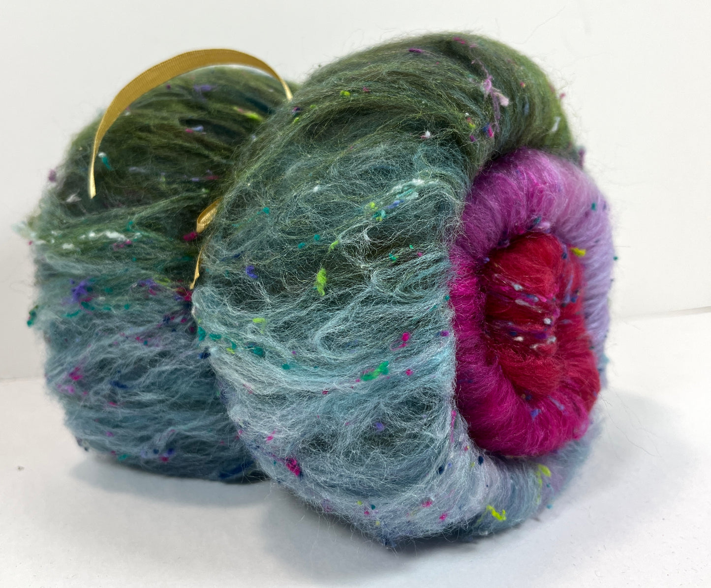 Lorelei Batt 1130-08 - 2.5 oz Falkland Merino wool, silk, noils, spinning fiber, drumcarded, handspinning, nuno, felting wool