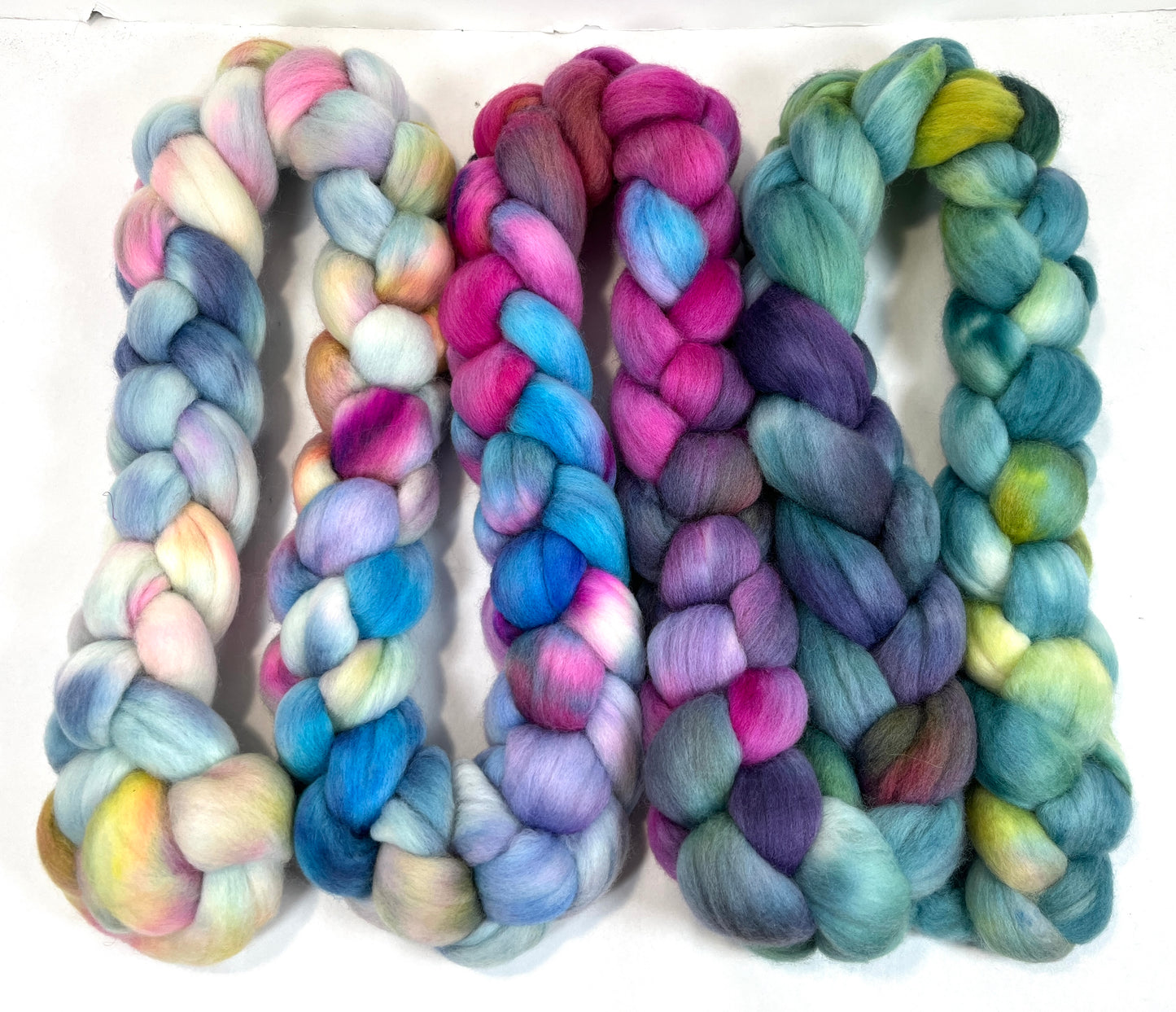 Day's End 0116-01, 10.9 oz Polwarth wool combed top, roving, spinning fiber, handspinning, felting, needle felting, weaving supplies