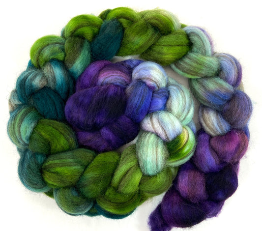 Grapevine MG - 4 oz BFL Swirl wool combed top, roving, spinning fiber, handspinning, felting, needle felting, weaving supplies